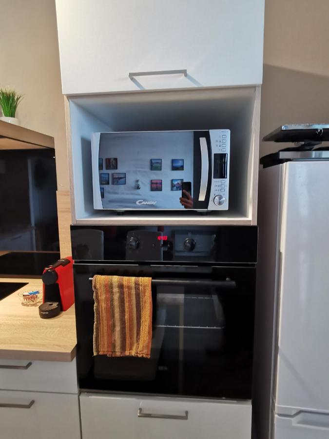 Le Duplex - Hyper Centre - Gare - Wifi - Netflix - Disney + Annecy Eksteriør billede
