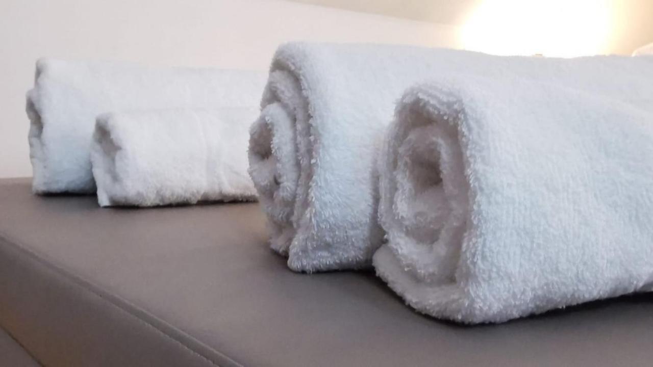 Le Duplex - Hyper Centre - Gare - Wifi - Netflix - Disney + Annecy Eksteriør billede