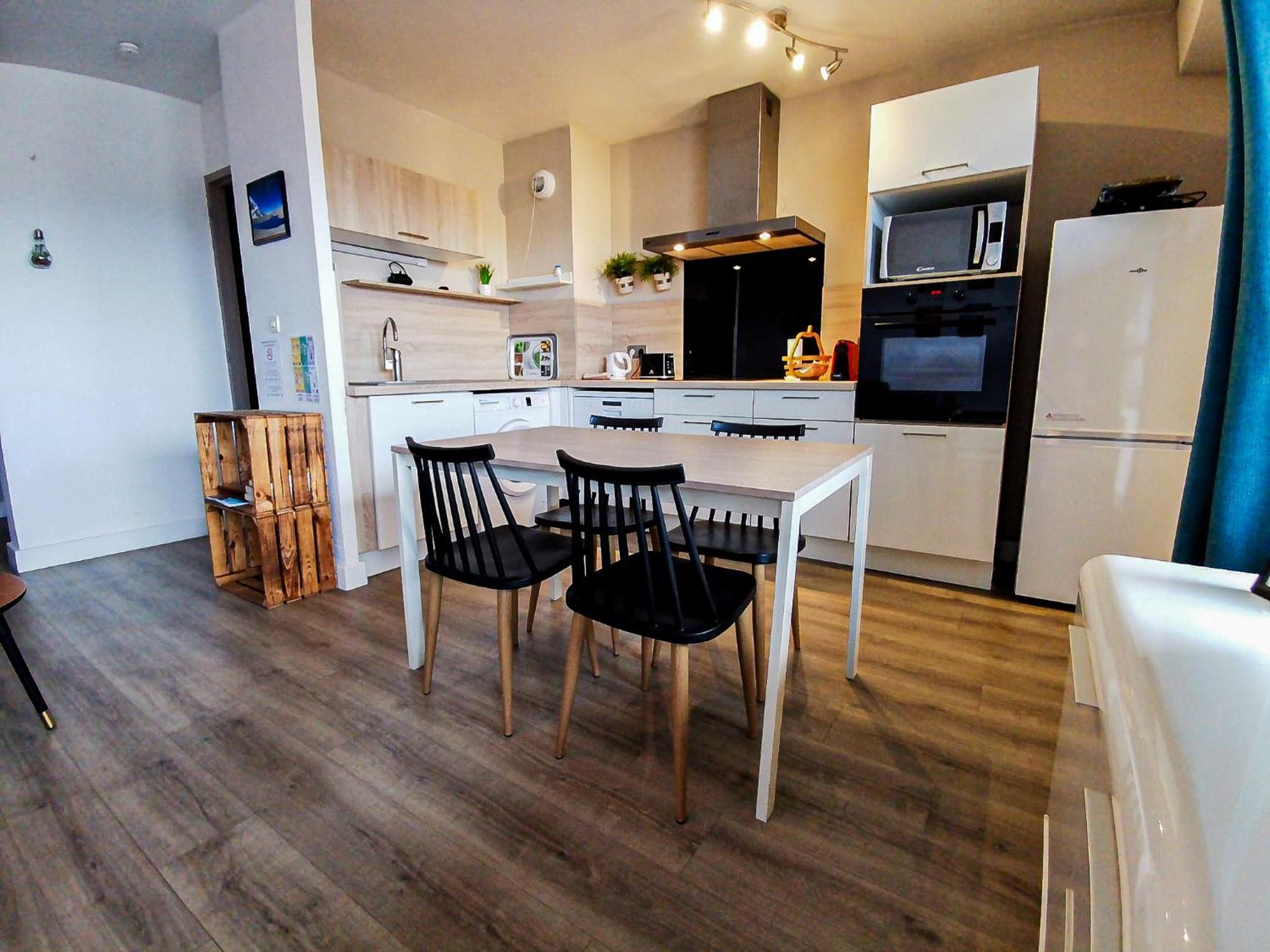 Le Duplex - Hyper Centre - Gare - Wifi - Netflix - Disney + Annecy Eksteriør billede
